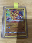 Zamazenta Amazing Rare Holo - Vivid Voltage 102/185 Pokemon Card