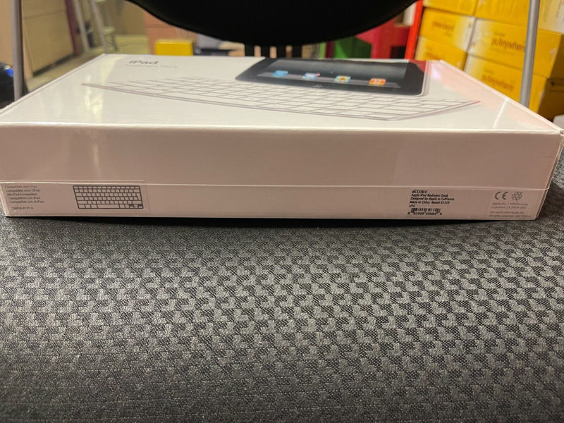 Apple iPad Keyboard Dock for iPad 1st Gen, iPad 2 & iPad 3 - UK Layout MC533B/A