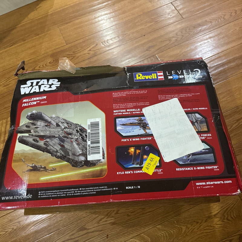 Revell Star Wars Millennium Falcon Level 2 06694, Open Box, Never Used